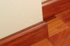 Zócalos para instalación de parquet